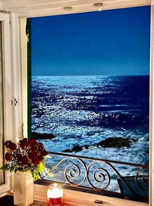 Moonlight In Boccadasse Lägenhet Genua Exteriör bild